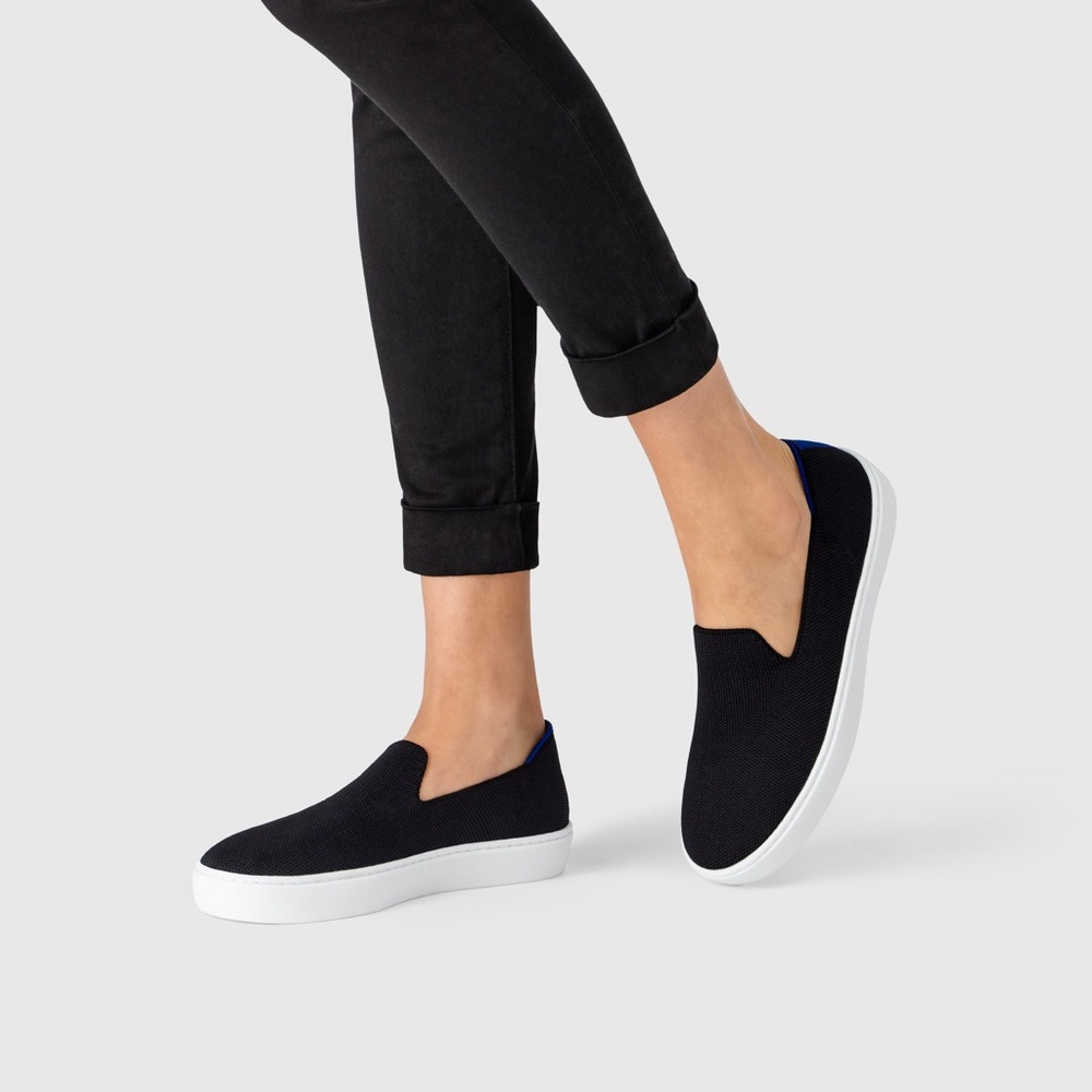 Black Rothy’s Sneaker (New)